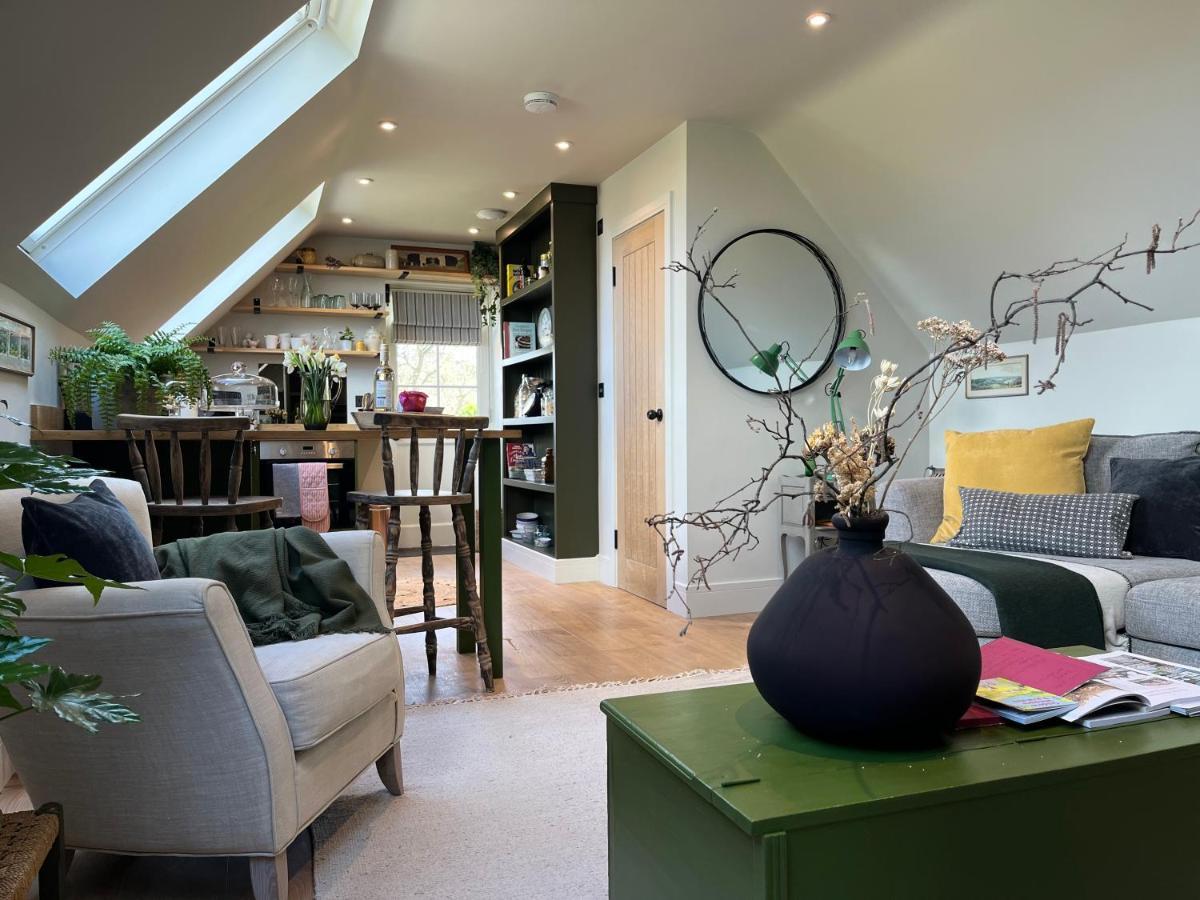 Ferienwohnung Pear Tree Loft Lacock Exterior foto