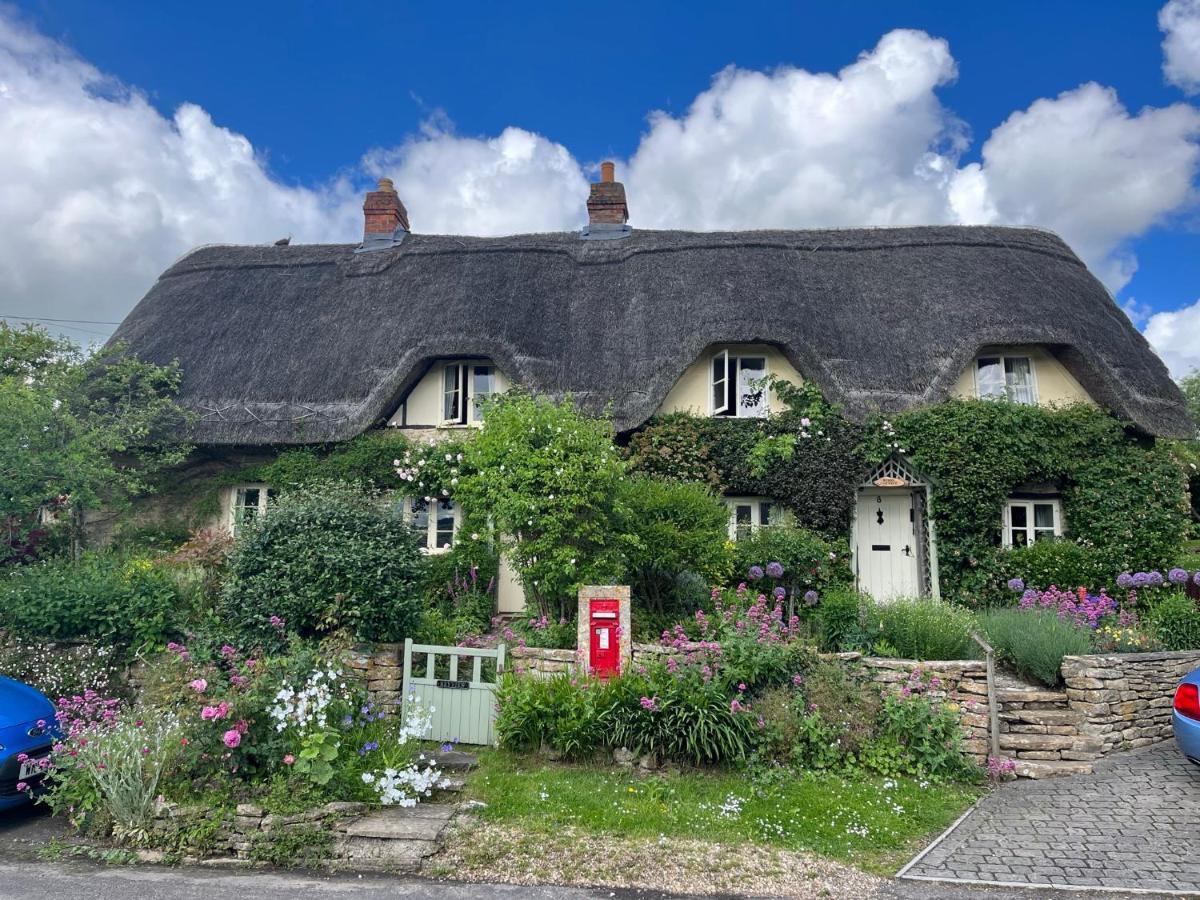 Ferienwohnung Pear Tree Loft Lacock Exterior foto